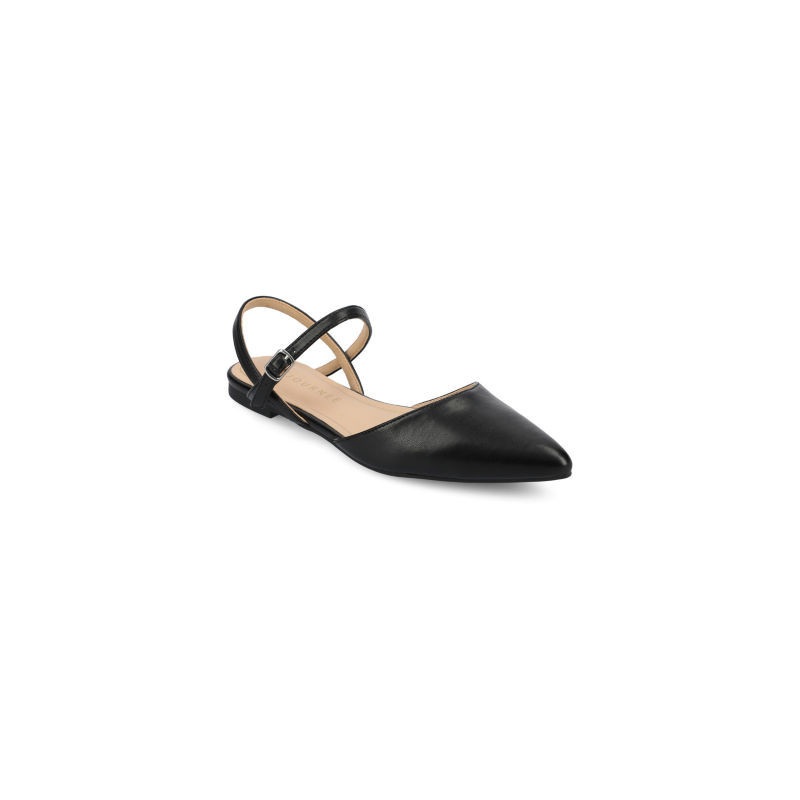 Flat ballerina shoe with a strap